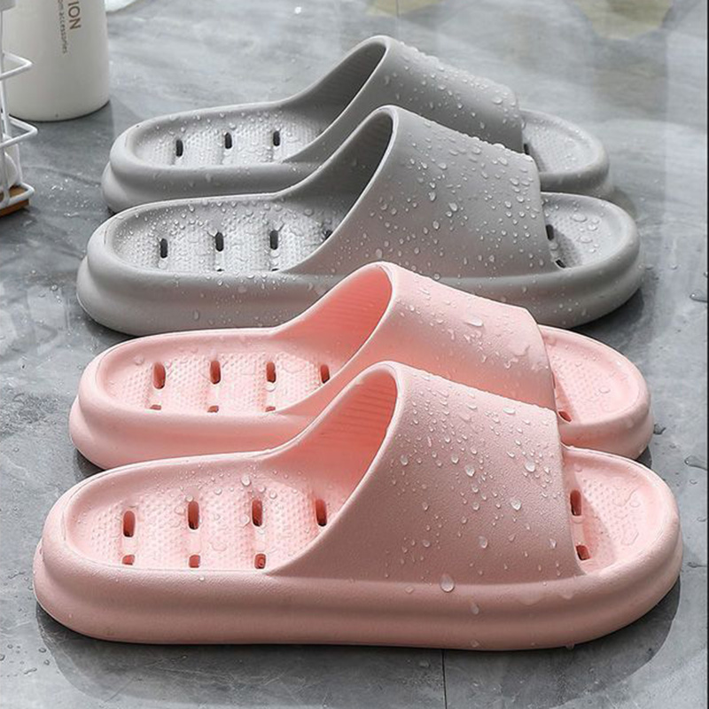 Water Shoes - Ciabatte da doccia in EVA traforate